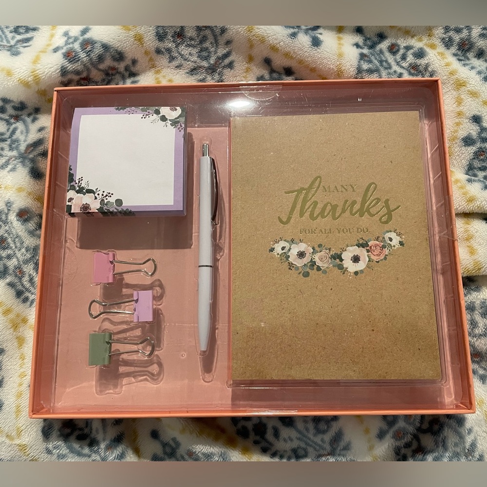 Inspirational Office Stationary Set in Pastel Colors